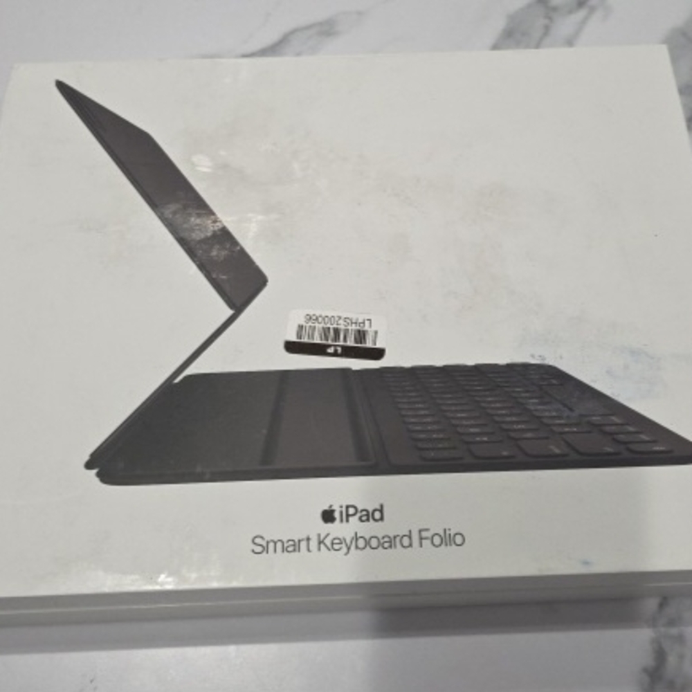 Apple iPad Smart Keyboard Folio - Black
